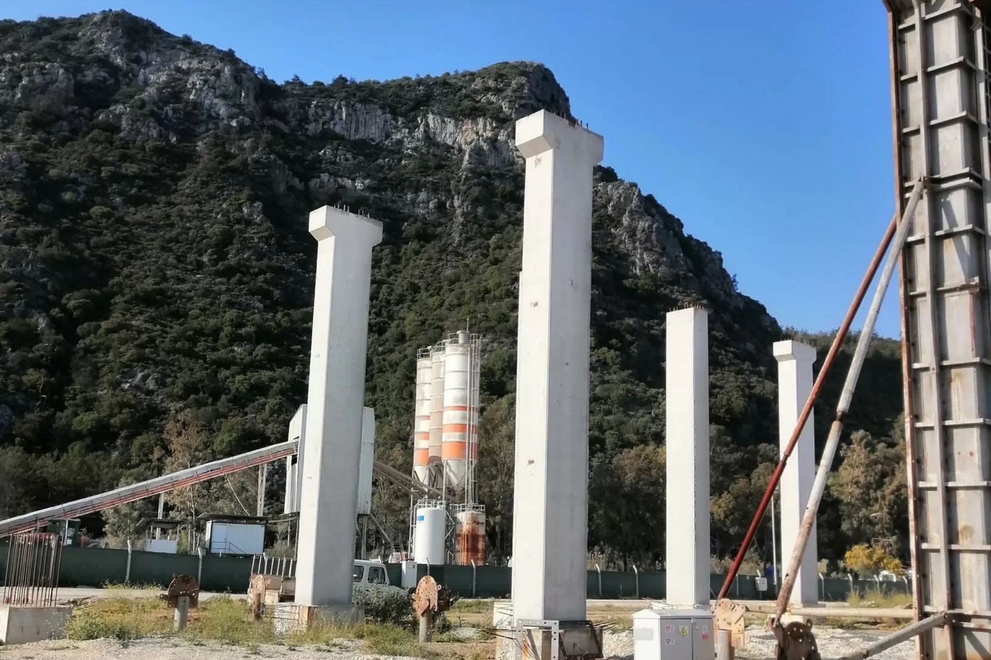 Muğla Milas Ören  Tersan Tersanecilik Hangar Kolonları.